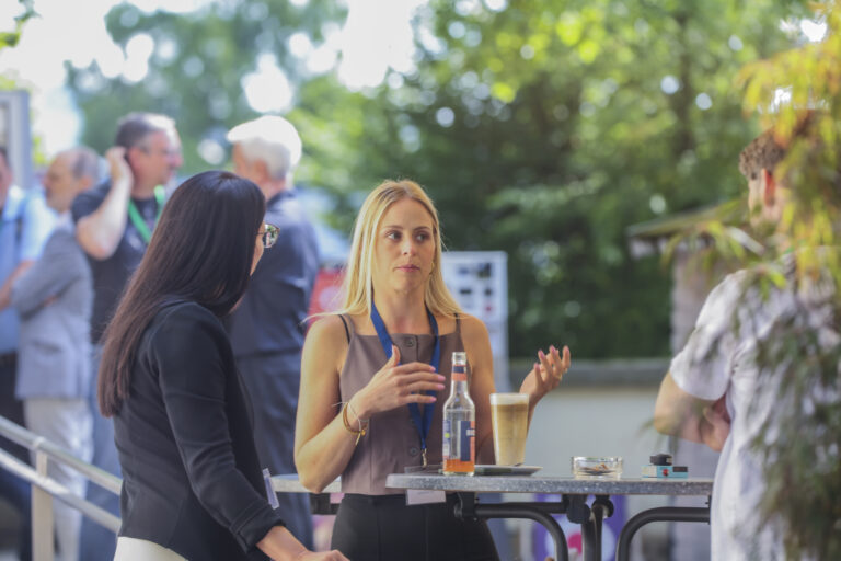 Julia Kary Partnermanagerin AppSphere Innovation Day 2025 in der Kulisse Ettlingen
